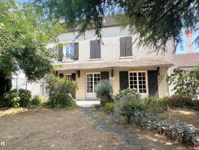 Maison vente à Évry, Le Coudray-montceaux