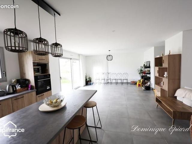 Maison vente à Poitiers, Nouaillé-maupertuis