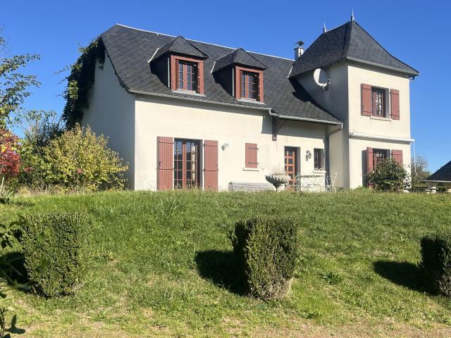 Maison vente à Mauriac, Saignes