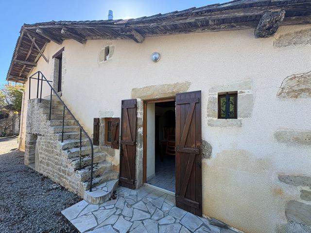 Maison vente à Saint-Léger-de-la-Martinière, Melle