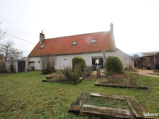 Maison vente à Château-Chinon (Ville), Charrin