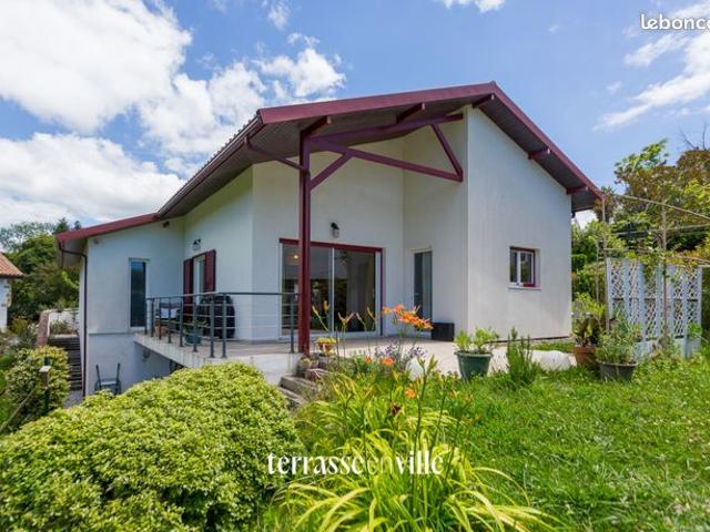 Maison vente à Tarbes, Occitanie