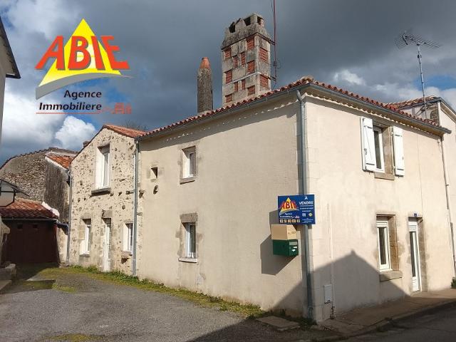 Maison vente à Fontenay-le-Comte, Mervent