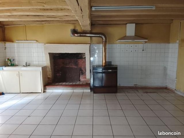 Maison vente à Fontenay-le-Comte, Mervent