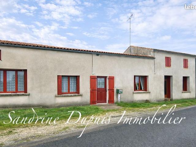 Maison vente à Saintes, Villars-en-pons