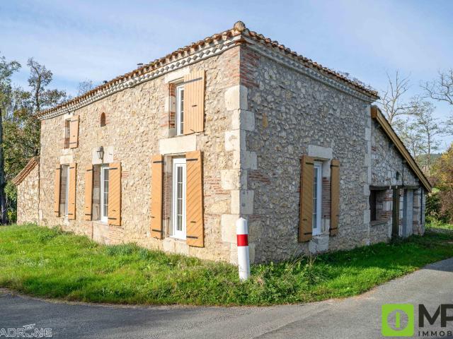 Maison vente à Allez-et-cazeneuve