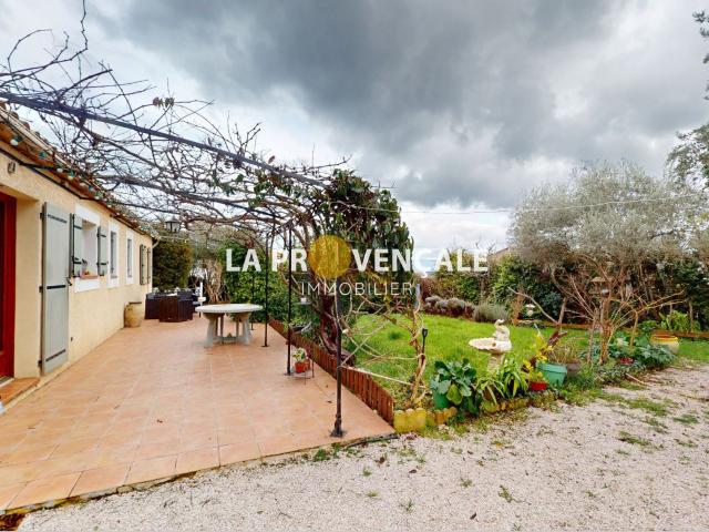 Maison vente à Marseille, Cadolive