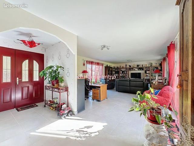 Maison vente à Poitiers, Varennes