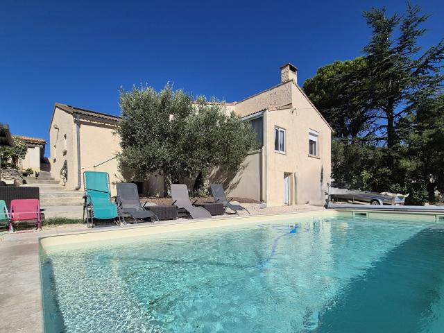 Maison vente à Nîmes, Aramon