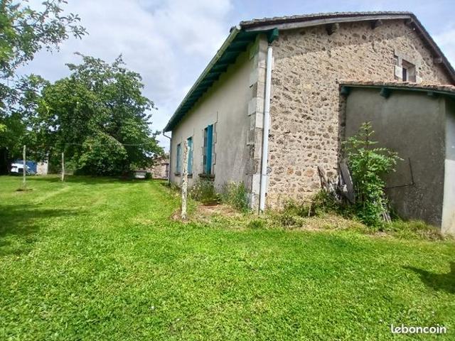Maison vente à Nontron, Busserolles