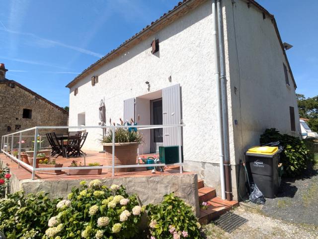 Maison vente à Montmorillon, Payroux