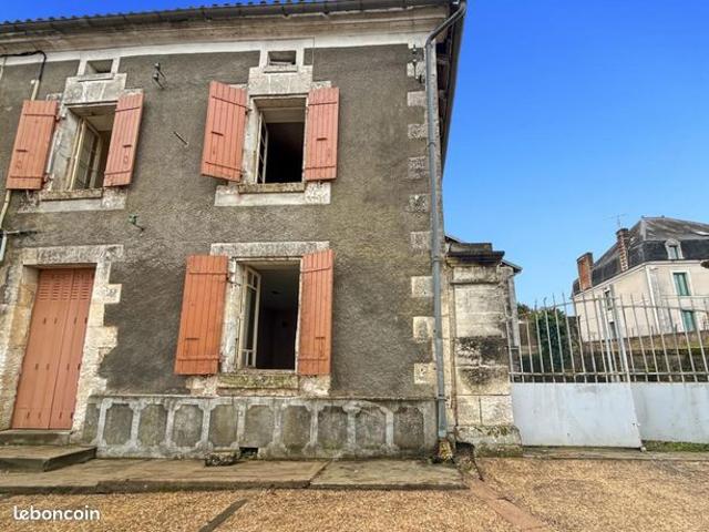 Maison vente à Nontron, Champagnac-de-belair