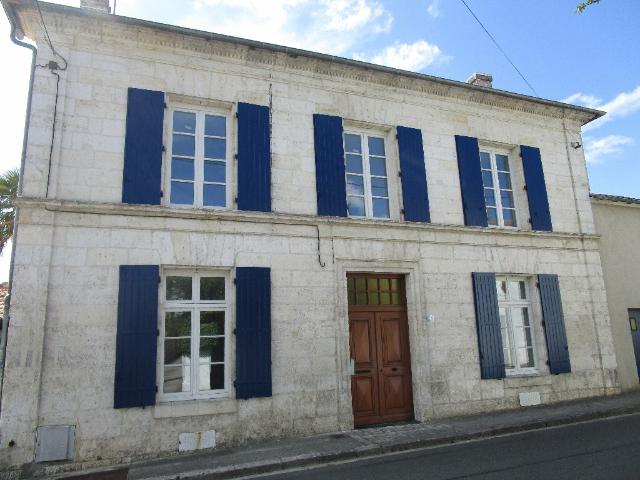 Maison location à Cognac, Châteauneuf-sur-charente