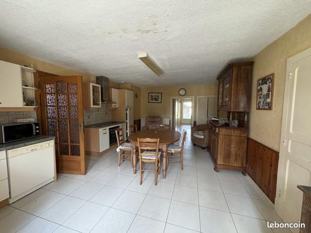 Maison vente à Lons-le-Saunier, Champrougier