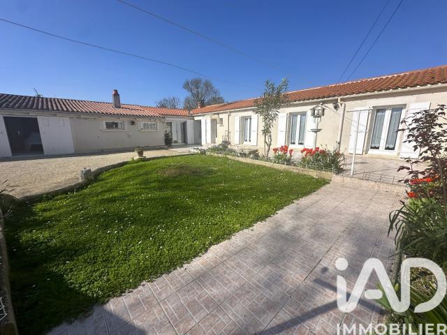 Maison vente à La Rochelle, Montroy