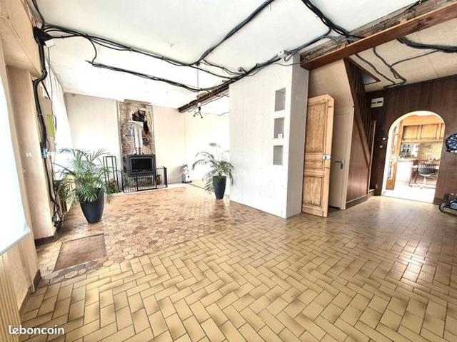 Maison vente à Lille, Mouchin