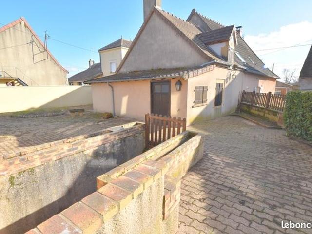 Maison vente à Charolles, La Motte-saint-jean