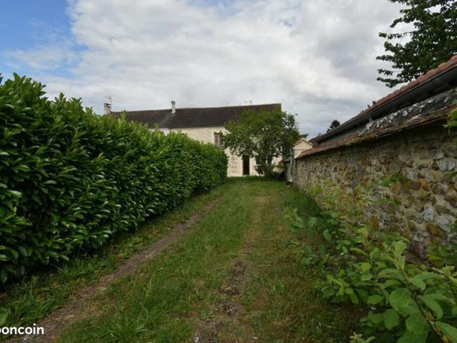 Maison vente à Melun, Machault