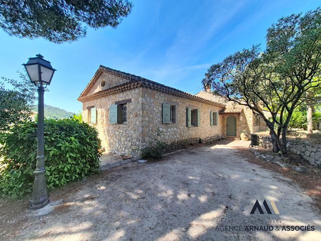 Maison vente à Arrondissement de Toulon, Le Castellet