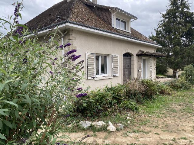 Maison vente à Châteauneuf-la-Forêt, Haute-Vienne