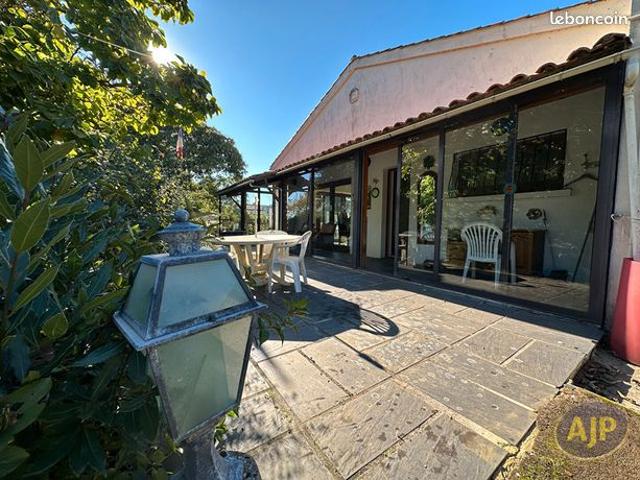 Maison vente à Jonzac, Bois