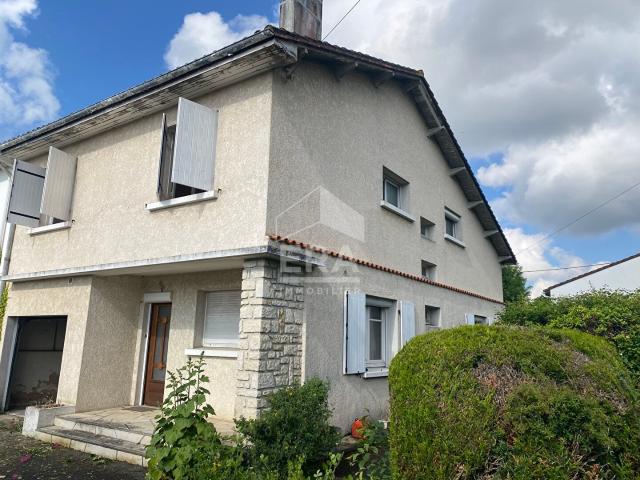 Maison vente à Saintes