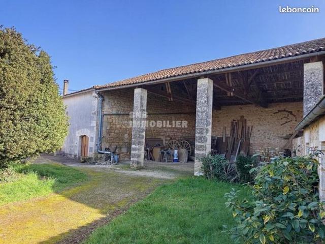 Maison vente à Angoulême, Bouëx