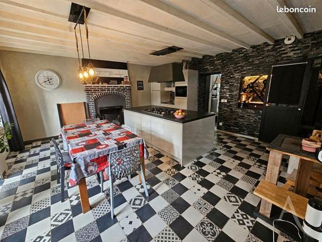 Maison vente à Bourg-en-Bresse, Saint-etienne-du-bois