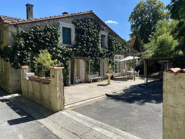 Maison vente à Périgueux, Celles