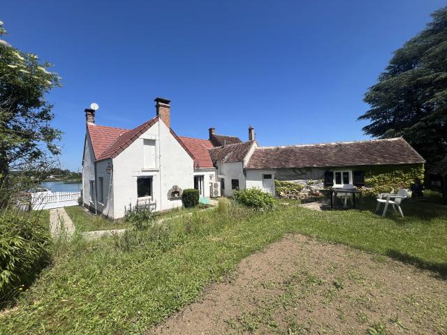 Maison vente à Saint-Amand-Montrond, Châteaumeillant