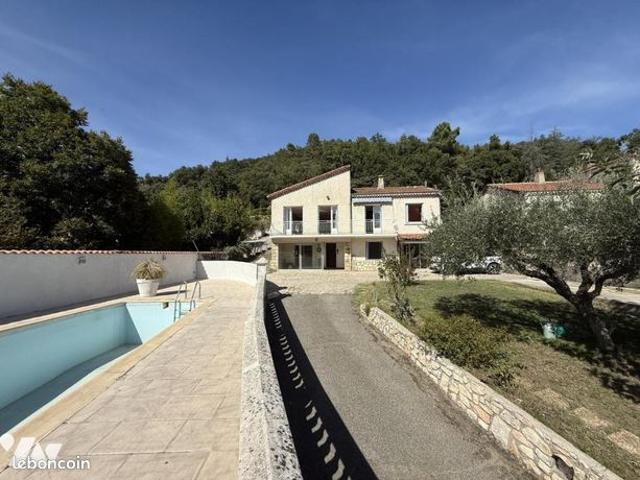 Maison vente à Privas, Saint-laurent-du-pape