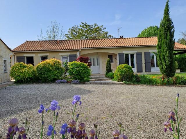 Maison vente à Les Inchauds, Charmé