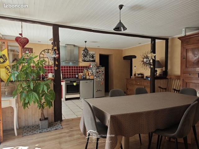 Maison vente à Niort, Lezay