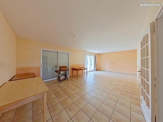 Maison vente à Montmorillon, Vienne