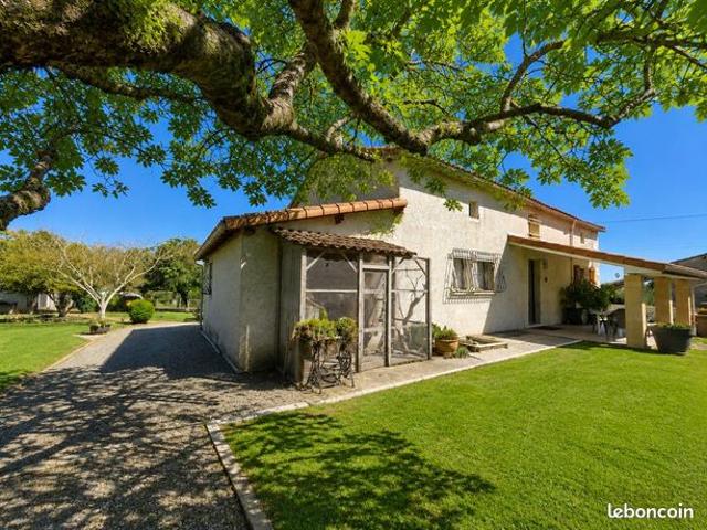 Maison vente à Confolens, Cellefrouin