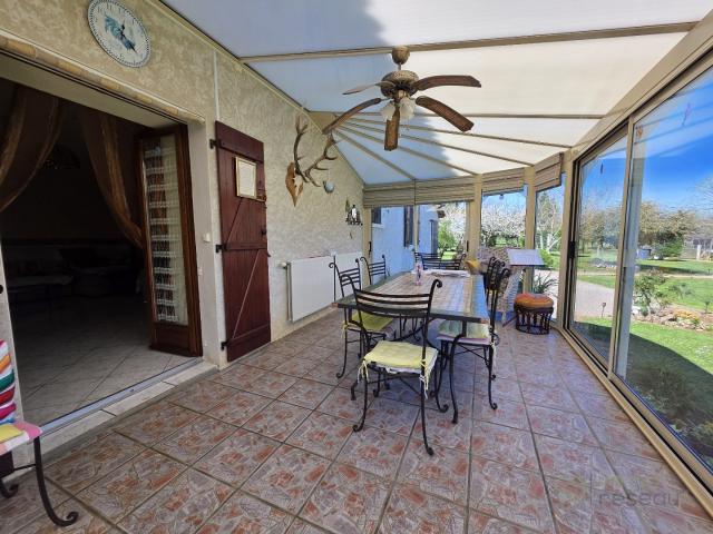 Maison vente à Confolens, Cellefrouin