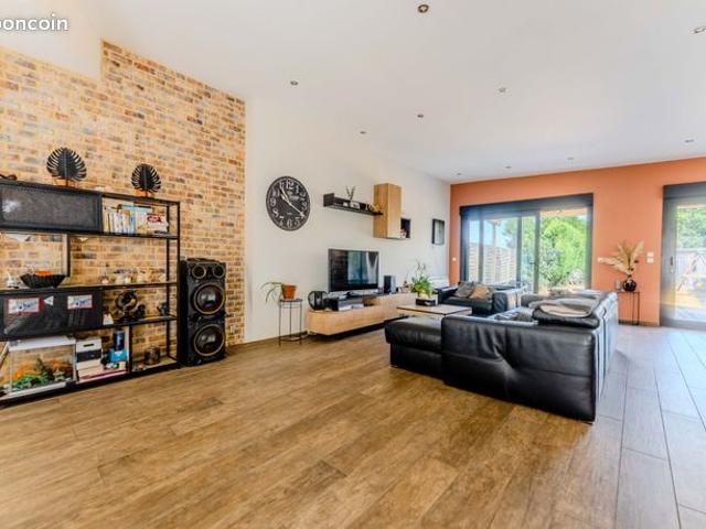 Maison vente à Lille, Provin