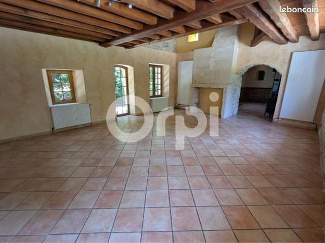 Maison vente à Compiègne, Courtieux