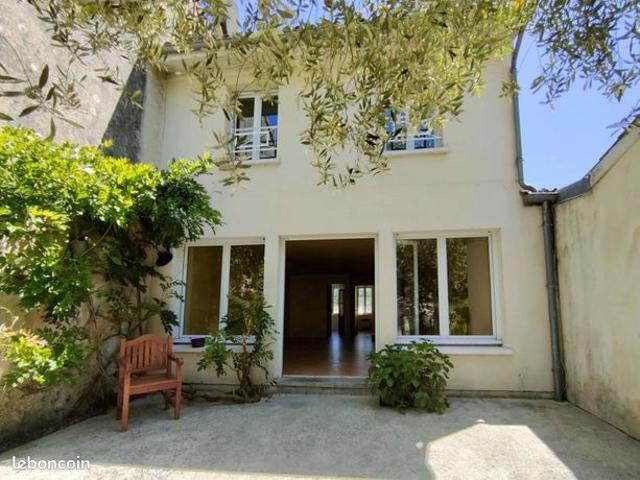 Maison vente à Bordeaux, La Brède