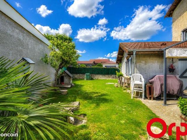 Maison vente à Moulins, Bressolles