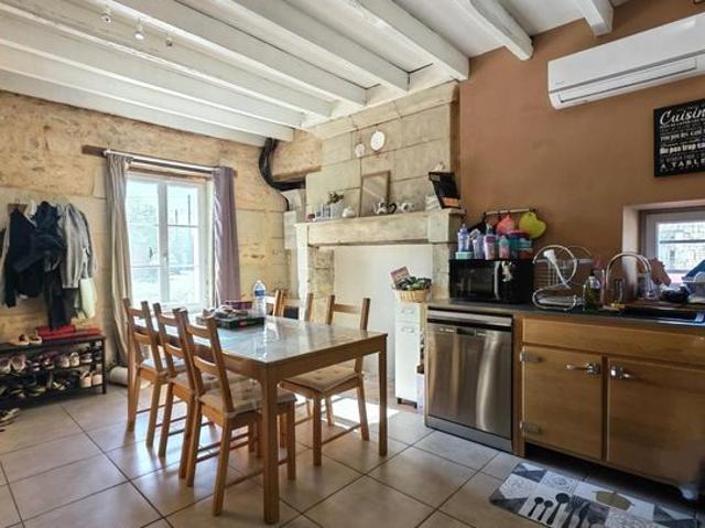 Maison vente à Vézières, Vienne