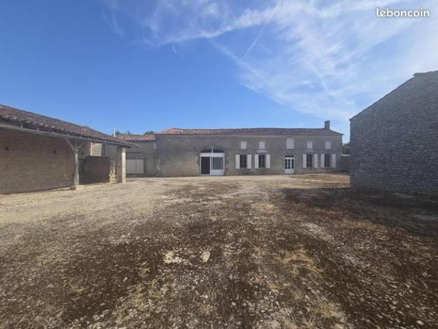 Maison vente à Charleville-Mézières, Auge