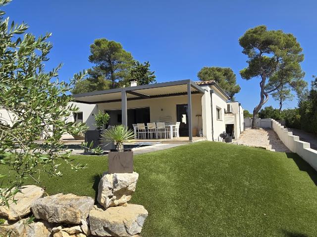 Maison vente à Nîmes, Gard