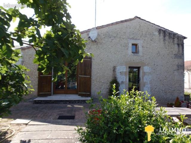 Maison vente à Saintes, Mortagne-sur-gironde
