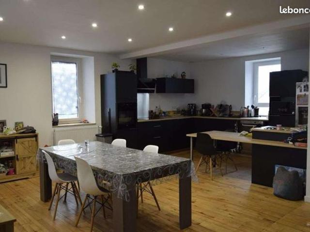 Maison vente à Riom, Giat