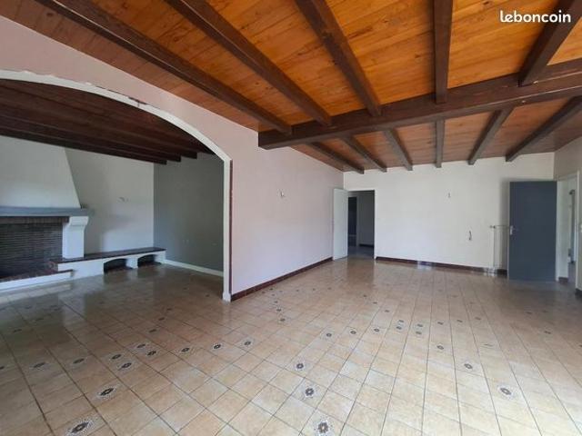 Maison vente à Saintes, Le Chay