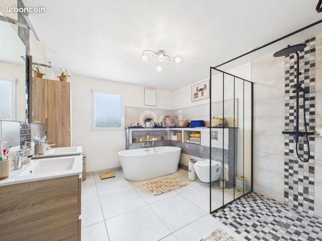 Maison vente à Saint-Étienne, Colombier