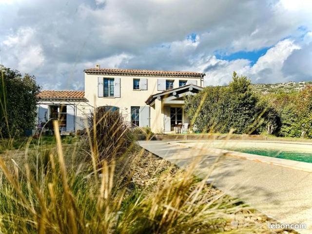Maison vente à Carpentras, Beaumes-de-venise