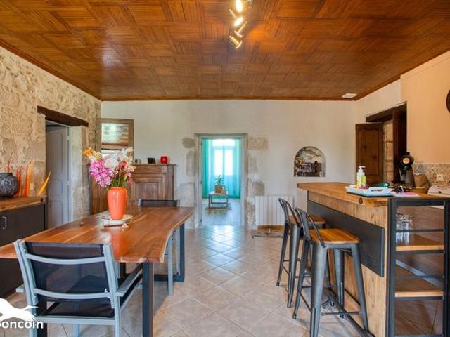 Maison vente à Figeac, Gréalou