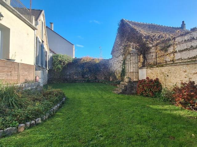 Maison vente à Favières, Orvilliers